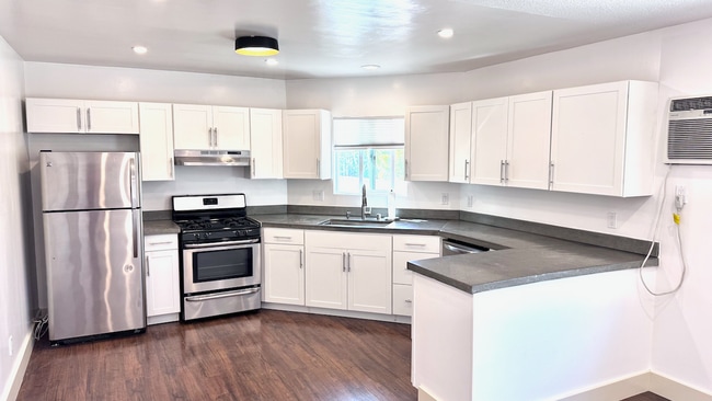 2821 1/2 S Sycamore Ave, Unit 2821 S. Sycamore Ave in Los Angeles, CA - Building Photo - Building Photo