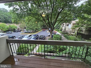 11721 Newbridge Ct in Reston, VA - Building Photo - Building Photo