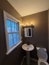 2613 Accasia Dr in Louisville, KY - Foto de edificio - Building Photo