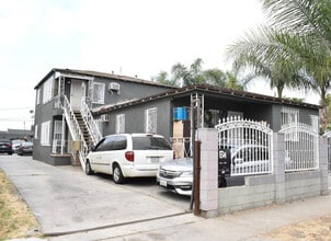 Sunny Side Park in Los Angeles, CA - Building Photo - Primary Photo