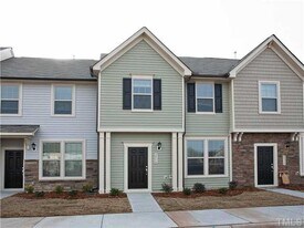 2233 Sunny Cove Dr in Raleigh, NC - Building Photo