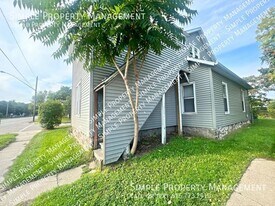 430 S Hanover St in Hastings, MI - Building Photo