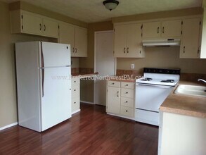 1645 Carlton St in Eugene, OR - Building Photo - Building Photo