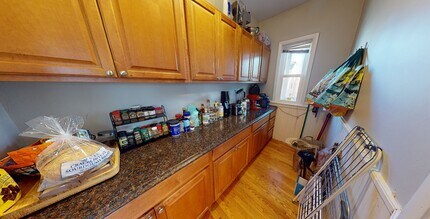 23 Tufts St, Unit 2A in Cambridge, MA - Foto de edificio - Building Photo