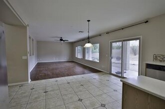 75 W Calle Bayeta in Sahuarita, AZ - Building Photo - Building Photo