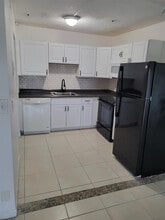 9273 SW 8th St in Boca Raton, FL - Building Photo - Building Photo