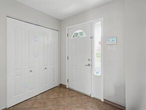 33 Rue du Tropique in Gatineau, QC - Building Photo - Building Photo