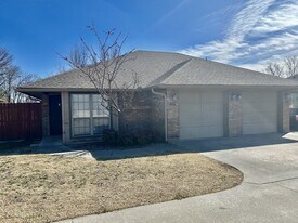 1412 S Mississippi Ave in Ada, OK - Building Photo