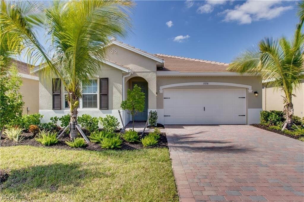 15230 Torino Ln in Ft. Myers, FL - Building Photo