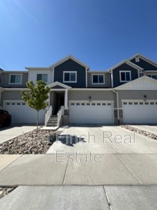 3637 W 1700 N in Lehi, UT - Building Photo