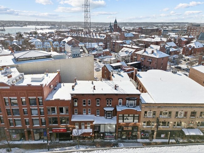 610 Congress St in Portland, ME - Building Photo - Building Photo