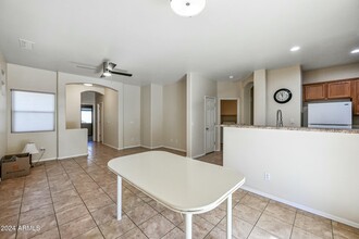 44 S Greenfield Rd in Mesa, AZ - Building Photo - Building Photo