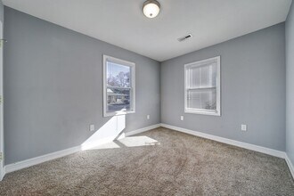 113 W 5th Ave in Gastonia, NC - Building Photo - Building Photo