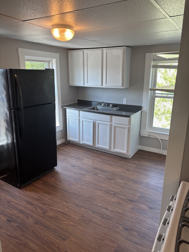 391 Water St, Unit B in Quincy, MA - Foto de edificio - Building Photo