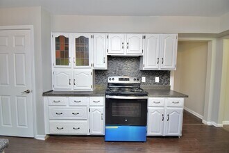 9571 Beech Dr in Cincinnati, OH - Building Photo - Building Photo