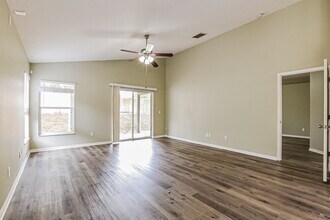 4654 Park Eden Cir in Orlando, FL - Building Photo - Building Photo