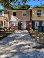 8487 Old Spanish Trail Rd in Pensacola, FL - Building Photo