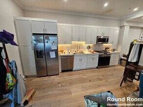 8 Everett St in Boston, MA - Building Photo - Building Photo