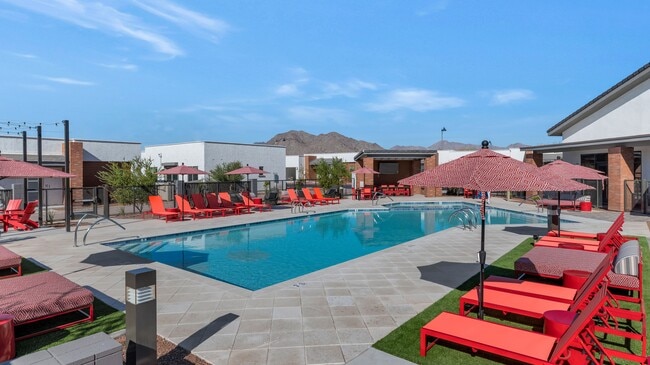Marketside Villas at Verrado in Buckeye, AZ - Foto de edificio - Building Photo