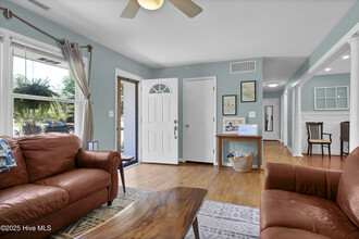 225 Mohican Trail in Wilmington, NC - Building Photo - Building Photo