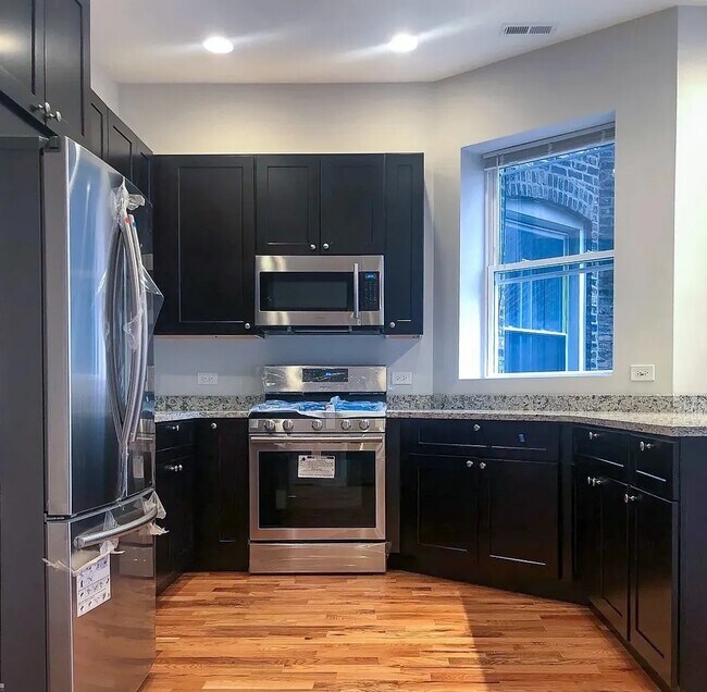 6136 S Ingleside Ave in Chicago, IL - Building Photo - Building Photo