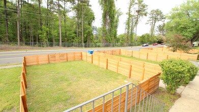 1925 Morehead Ave in Durham, NC - Building Photo - Building Photo