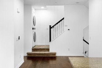 2255 Indus Way in San Marcos, CA - Building Photo - Building Photo