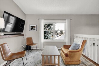 3240 Post Oak Dr in Colorado Springs, CO - Building Photo - Building Photo