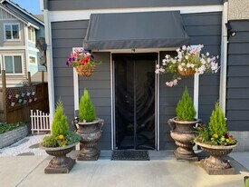 104 1/2 NW 101st St, Unit 4 in Seattle, WA - Building Photo