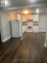 14 Griffiths Dr in Ajax, ON - Building Photo - Building Photo