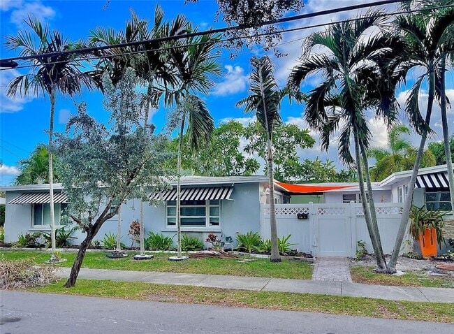 1614 NE 7th St, Unit Full 2 Bedroom Unit in Fort Lauderdale, FL - Building Photo - Building Photo