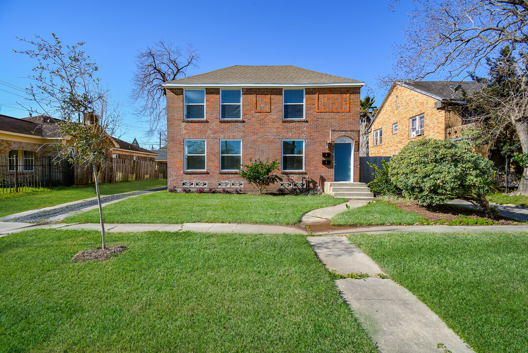 2916 Arbor St in Houston, TX - Building Photo