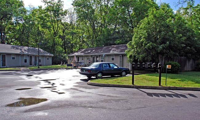 Woodgrove Apartments in Maryville, TN - Building Photo - Building Photo