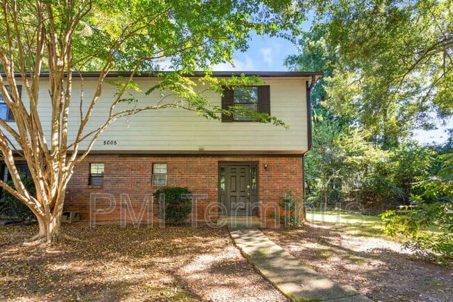 property at 5005 Hawthorne Ct