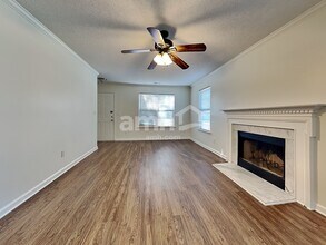 3226 Silver Spur Ct in Charlotte, NC - Building Photo - Building Photo