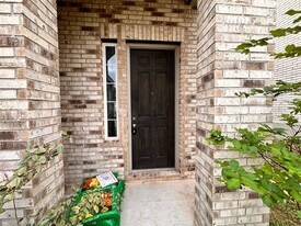 138 Blackwell Ln in Kyle, TX - Building Photo