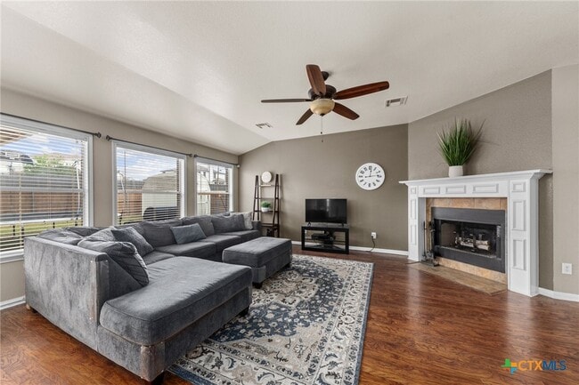 103 Lone Shadow Dr