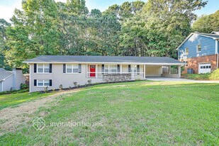 3074 Dover Ln in Marietta, GA - Building Photo