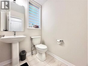 16 Birmingham Dr in Cambridge, ON - Building Photo - Building Photo