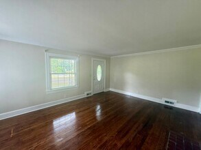429 Banks St in Graham, NC - Building Photo - Building Photo