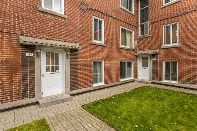 161 45E Av in Montréal, QC - Building Photo - Building Photo