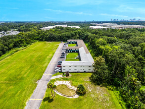 Urban Square in Orlando, FL - Building Photo - Building Photo