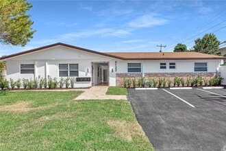 5122 NE 19th Ave, Unit 4 in Fort Lauderdale, FL - Building Photo - Building Photo