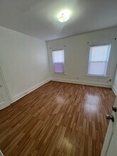 51 Glenham St in Providence, RI - Foto de edificio - Building Photo