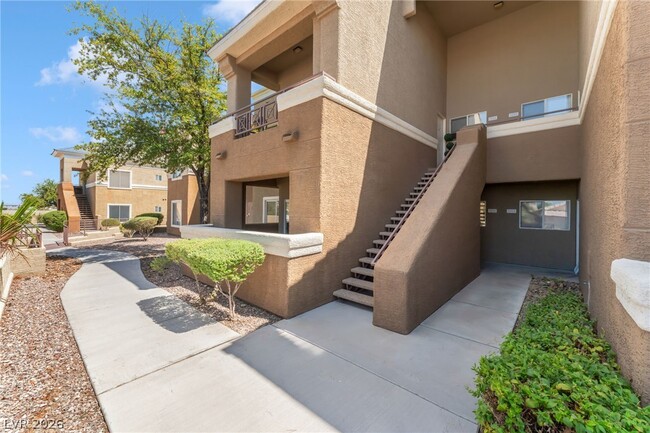 property at 8070 W Russell Rd