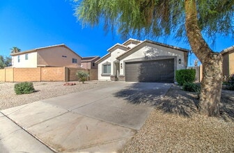 4568 E Superior Rd in Queen Creek, AZ - Foto de edificio - Building Photo