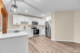 51 Russ St in Hartford, CT - Foto de edificio - Building Photo