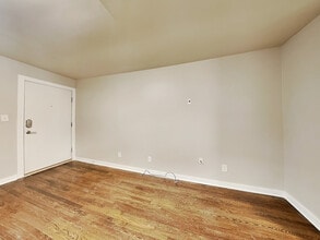 880 N Highland Ave NE in Atlanta, GA - Building Photo - Building Photo