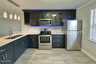 121 Casa Pl in Panama City Beach, FL - Building Photo - Building Photo