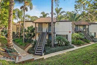 Hope Ranch in Santa Barbara, CA - Foto de edificio - Building Photo